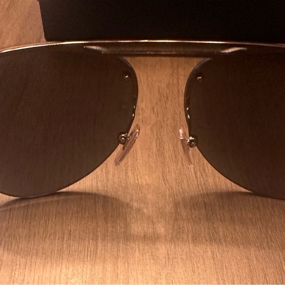 Authentic LOUIS VUITTON Z1019E Black Sunglasses - Picture 5 of 10